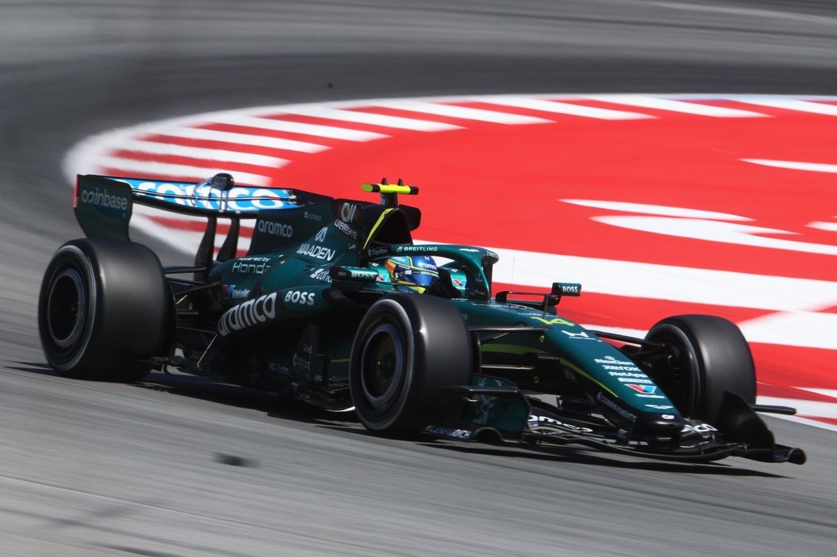 Honda та Aston Martin зустрілися в Барселоні: чому це незвичний крок?