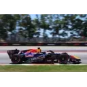 Max Verstappen за кермом RB22 під час вільної практики