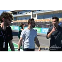 Колишній гонщик IndyCar Джеймс Хінчліфф та Джоліон Палмер