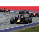 FIA схвалила «макарену» на крилах Феррарі, але Ред Буллу довелося переробляти свій варіант