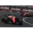 Льюїс Гамільтон та Шарль Леклер за кермом Ferrari